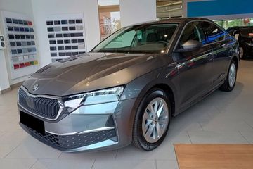 Skoda Octavia Selection 1.5 TSI mHEV DSG