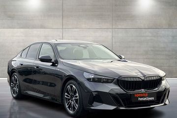 BMW Seria 5 520d xDrive M Sport aut