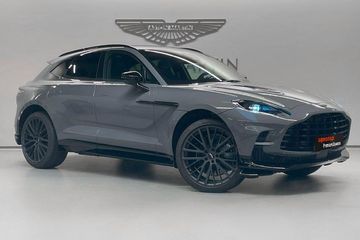 Aston Martin DBX 707
