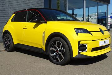 Renault 5 Urban Range Techno