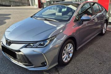Toyota Corolla Comfort 1.5 benzyna