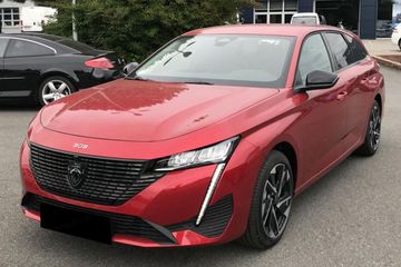 Peugeot 308 Allure EAT8  1.5 BlueHDi