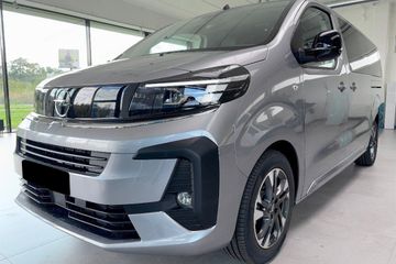 Opel Zafira Life Extra Long L2H1 Business AT8
