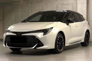 Toyota Corolla GR Sport 1.8 Hybrid