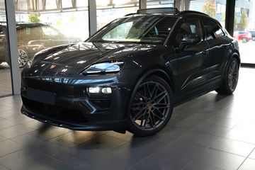 Porsche Macan 4