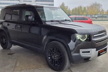 Land Rover Defender 110 D250 S