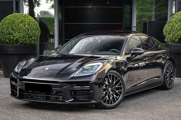 Porsche Panamera 4 E-Hybrid