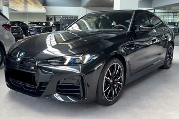 BMW Seria 4 Gran Coupe M440i xDrive