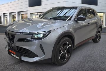 Alfa Romeo Junior Speciale Q4 eDCT