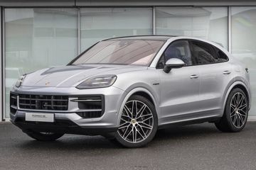 Porsche Cayenne Coupe E-Hybrid  Black Edition