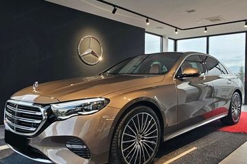 Mercedes Klasa E 220 d 4-Matic Exclusive