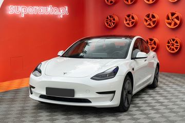 Tesla Model 3 RWD