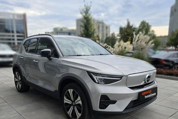 Volvo XC40 73kWh P6 Recharge Plus aut