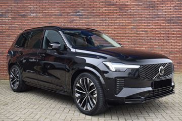 Volvo XC90 T8 AWD Plug-In Hybrid Ultra Dark
