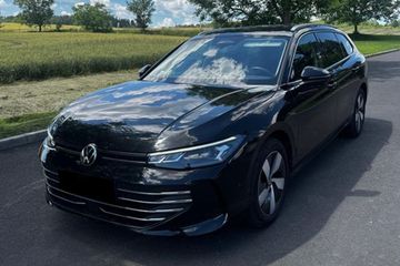 Volkswagen Passat Business Plus 1.5 TSI mHEV DSG