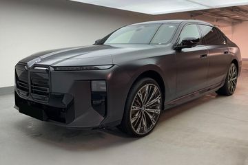 BMW Seria 7 740 xDrive M Sport
