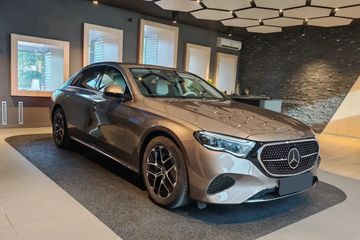 Mercedes Klasa E 220 d 4-Matic Avantgarde