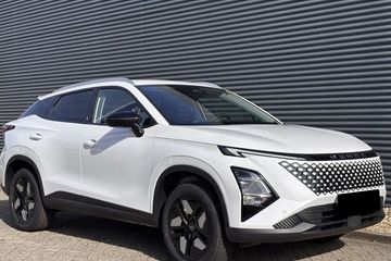 Omoda 5 1.5 T-GDI Hybrid Premium DHT