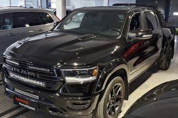 Dodge RAM 1500 V8 HEMI Laramie