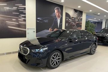 BMW Seria 5 520d xDrive M Sport