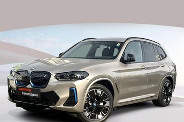 BMW iX3 80kWh Impressive