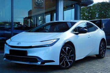 Toyota Prius Prestige 2.0 Hybrid Plug-in