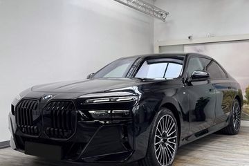 BMW Seria 7 740d xDrive M Sport