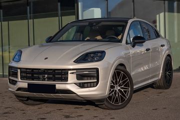 Porsche Cayenne Coupe Black Edition
