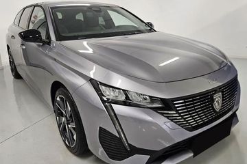 Peugeot 308 Allure EAT8 1.5 BlueHDi