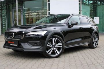 Volvo V60 B4 D Cross Country