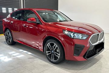 BMW iX2 eDrive20 M Sport