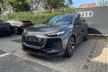 Audi Q6 e-tron S line