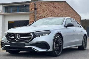 Mercedes Klasa E 300 e 4-Matic AMG