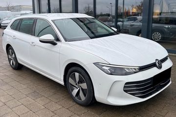 Volkswagen Passat Business Plus 1.5 TSI mHEV DSG