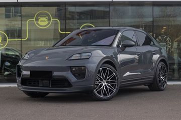Porsche Macan 4