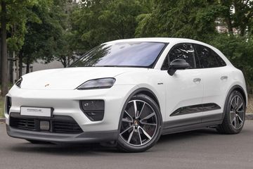 Porsche Macan 4