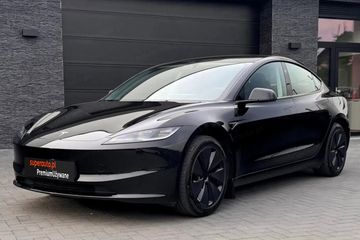 Tesla Model 3 Long Range RWD