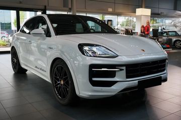 Porsche Cayenne Coupe E-Hybrid Black Edition