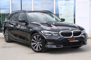 BMW Seria 3 Touring 320d Sport Line