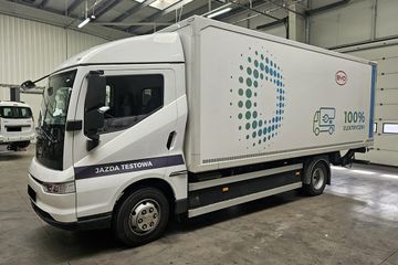 BYD ETM6 LUX Kontener + Winda