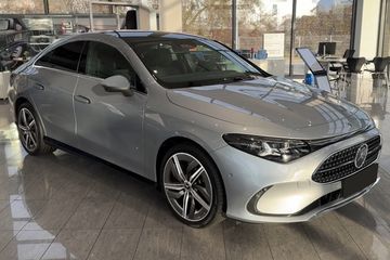 Mercedes CLA 200 AMG Line