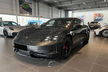 Porsche Taycan 4S Black Edition