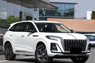 Hongqi HS3 1.5T FWD