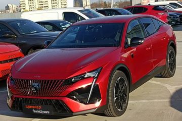 Peugeot 408 1.2 PureTech mHEV GT S&S e-DSC6