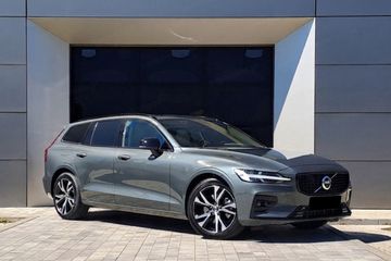 Volvo V60 B4 Ultra Dark