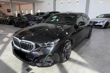 BMW Seria 5 520i M Sport