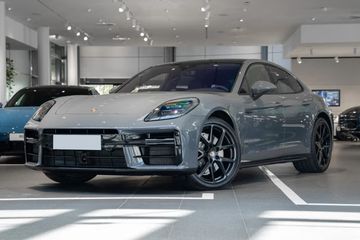 Porsche Panamera 4 E-Hybrid