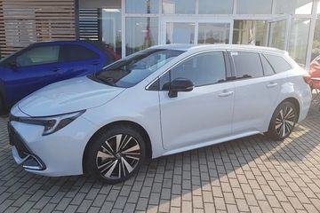 Toyota Corolla Style 1.8 Hybrid