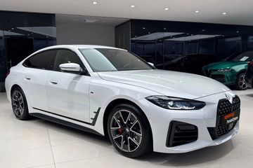 BMW Seria 4 430i xDrive M Sport aut