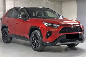 Toyota RAV4 GR Sport 2.5 Hybrid Dynamic Force